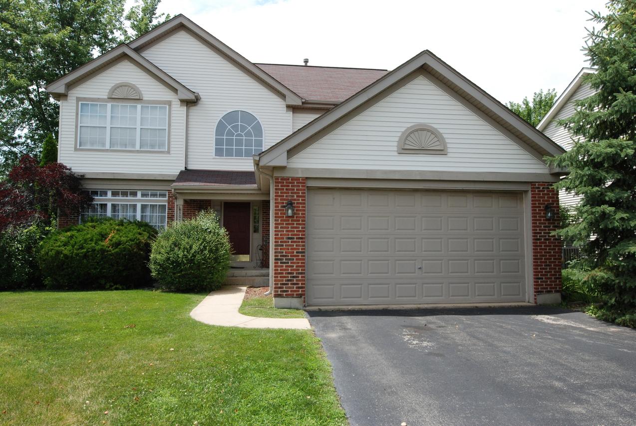 303 Judith Cir., Oswego, IL 60543