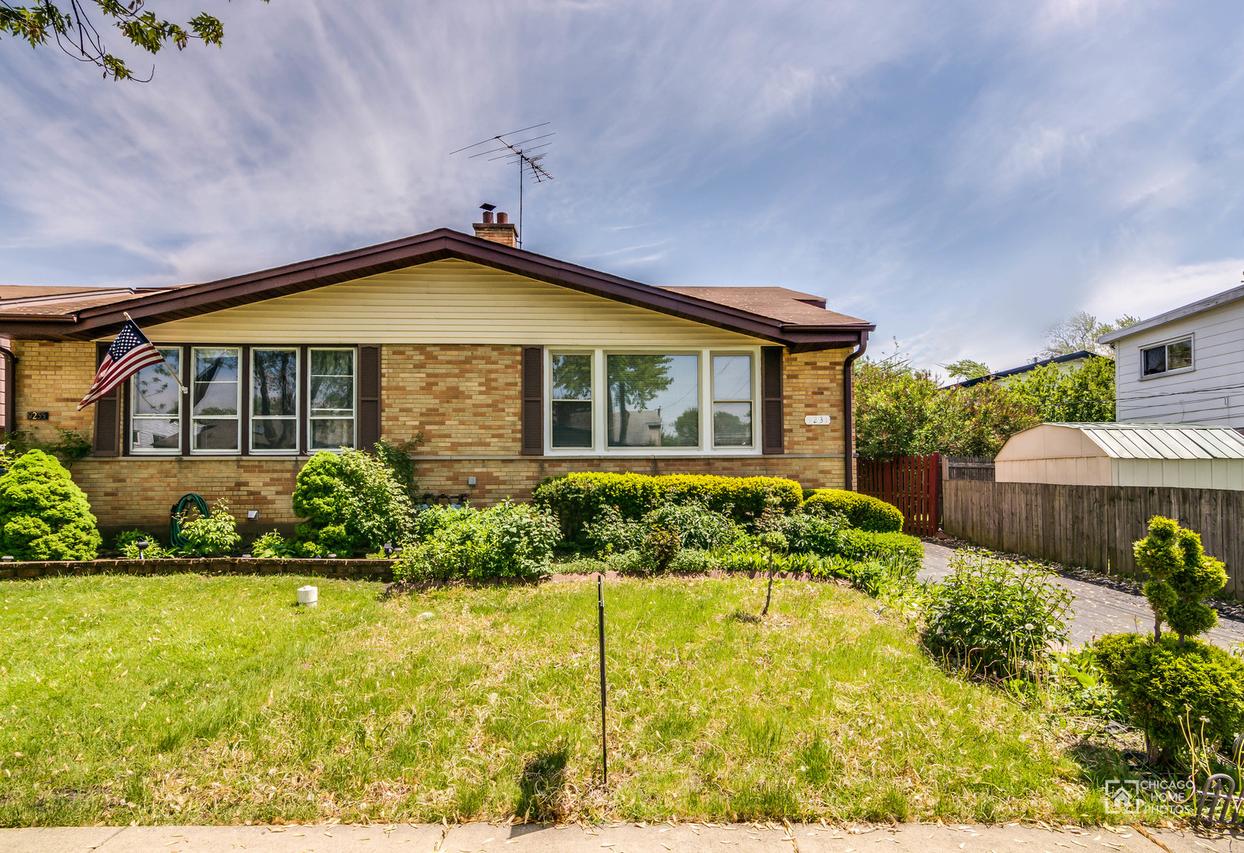 9231 Fern Ln., Des Plaines, IL 60016