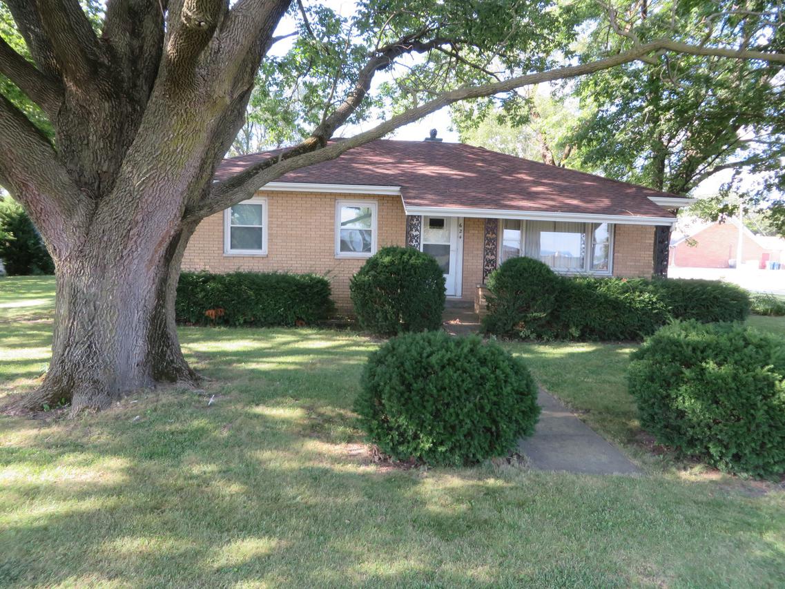624 E Orange St., Hoopeston, IL 60942