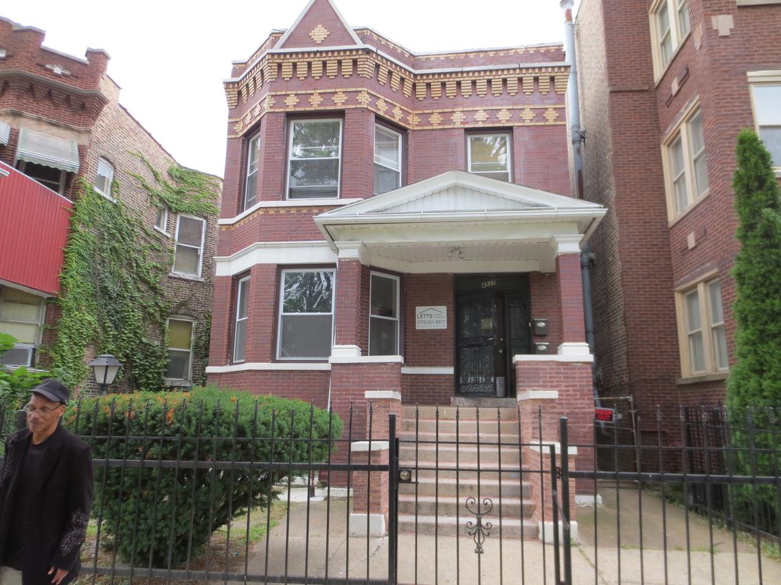 4937 W West End Ave., Chicago, IL 60644