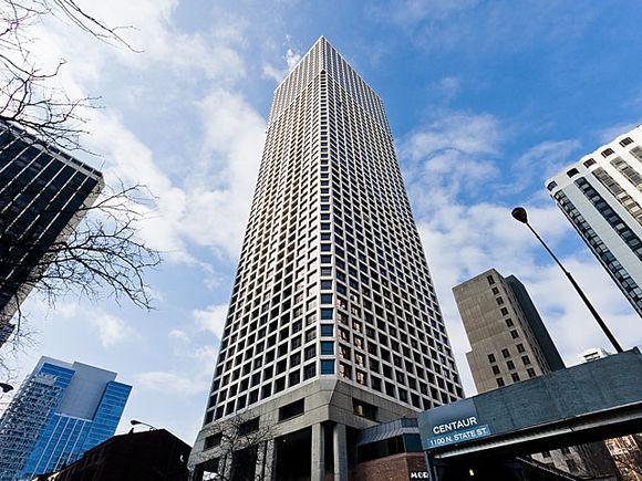 1030 N State St. #5G, Chicago, IL 60610