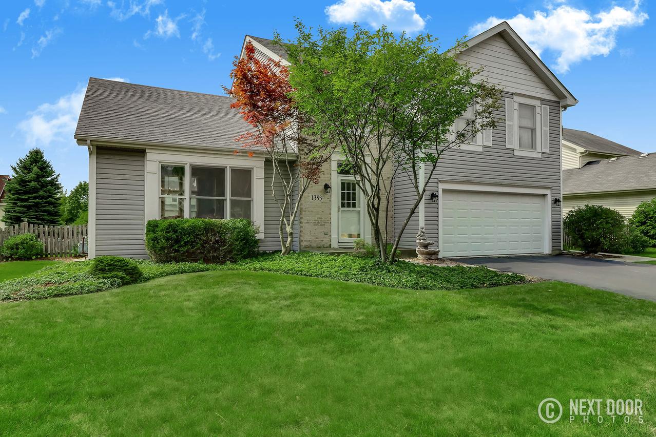 1353 Farmstead Ln., Bolingbrook, IL 60490