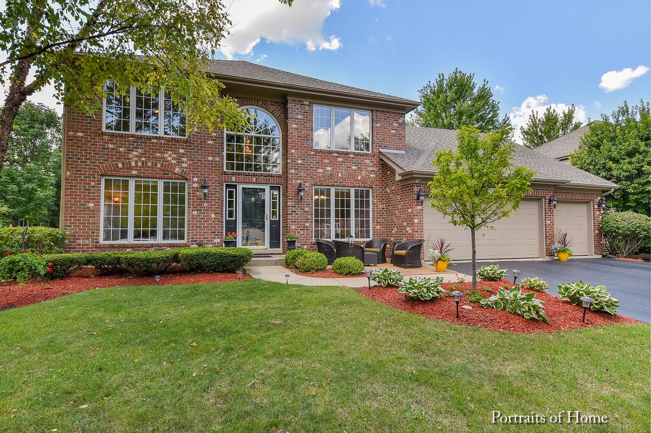 3727 Falkner Dr., Naperville, IL 60564