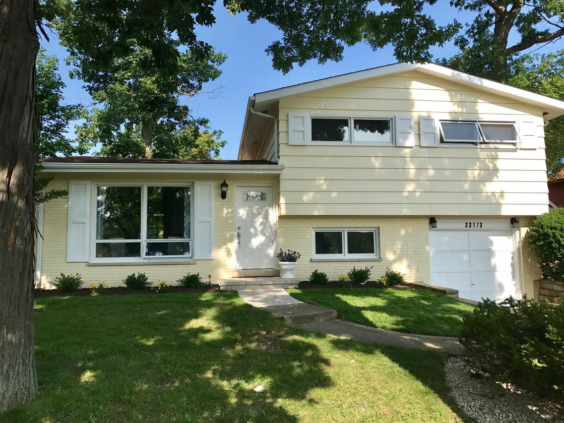 33173 N Ridge Rd., Grayslake, IL 60030