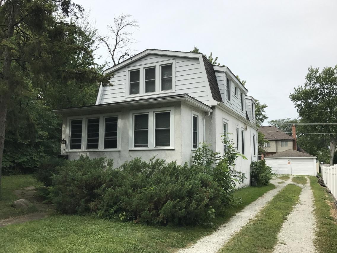 116 S Park St., Westmont, IL 60559