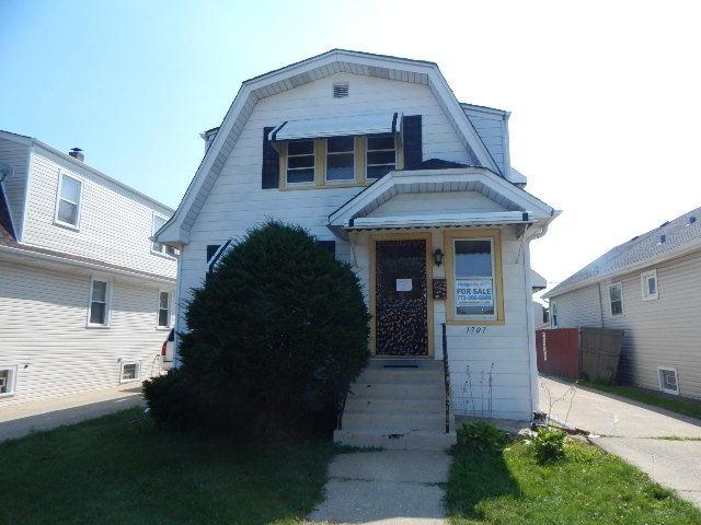 1707 N 15th Ave., Melrose Park, IL 60160