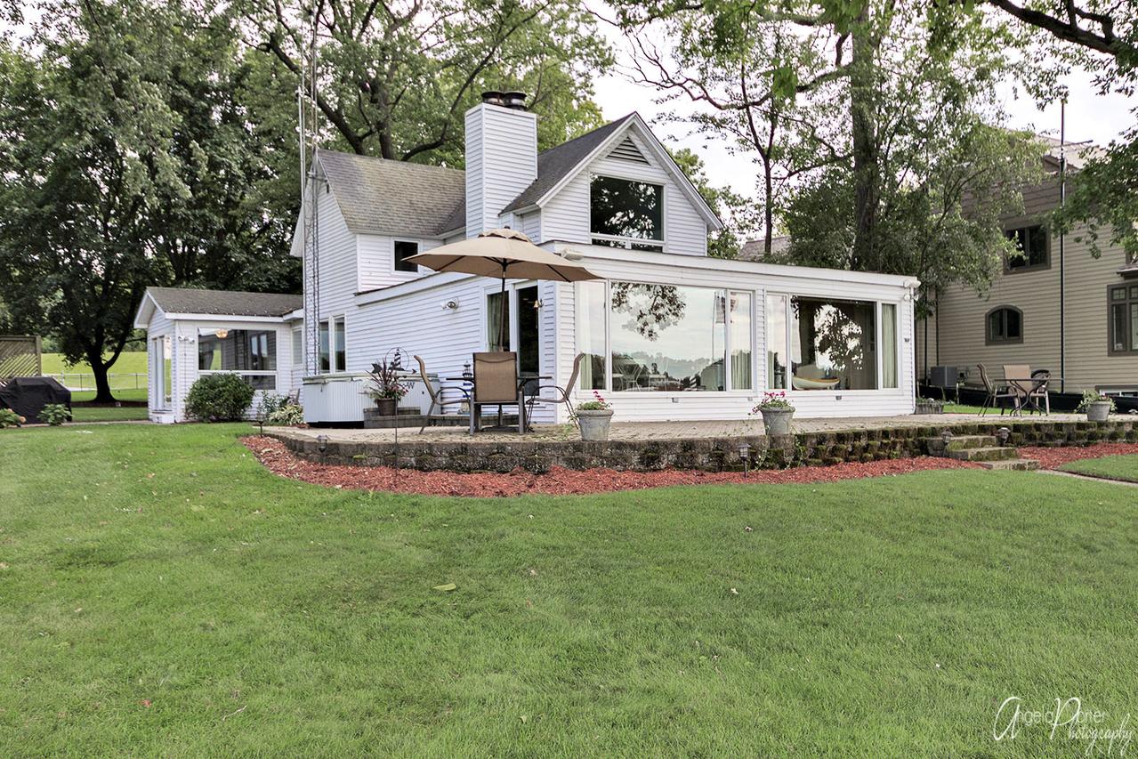 804 Regner Rd., Mchenry, IL 60051