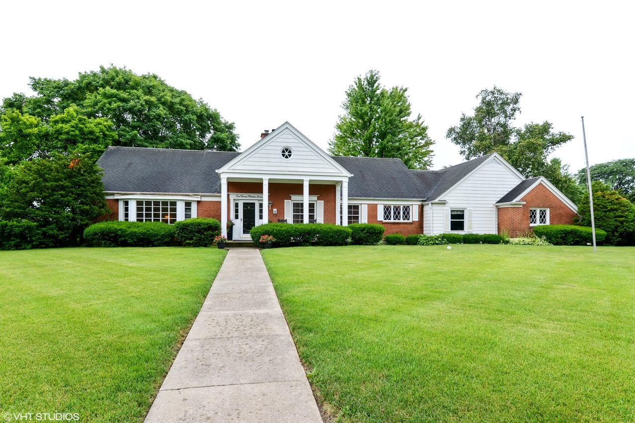 120 Windsor Dr., Dekalb, IL 60115