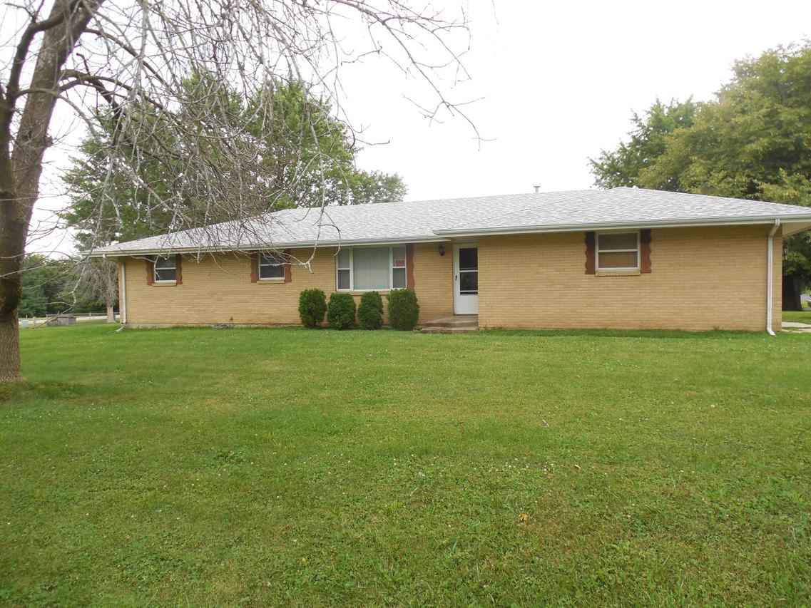 6032 Lockwood Dr., Rockford, IL 61109