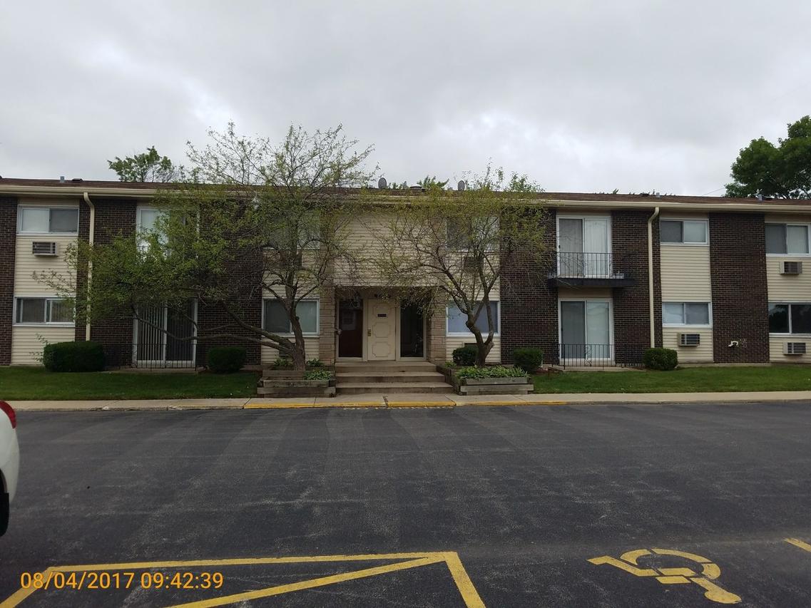 8860 N Western Ave. #2G, Des Plaines, IL 60016