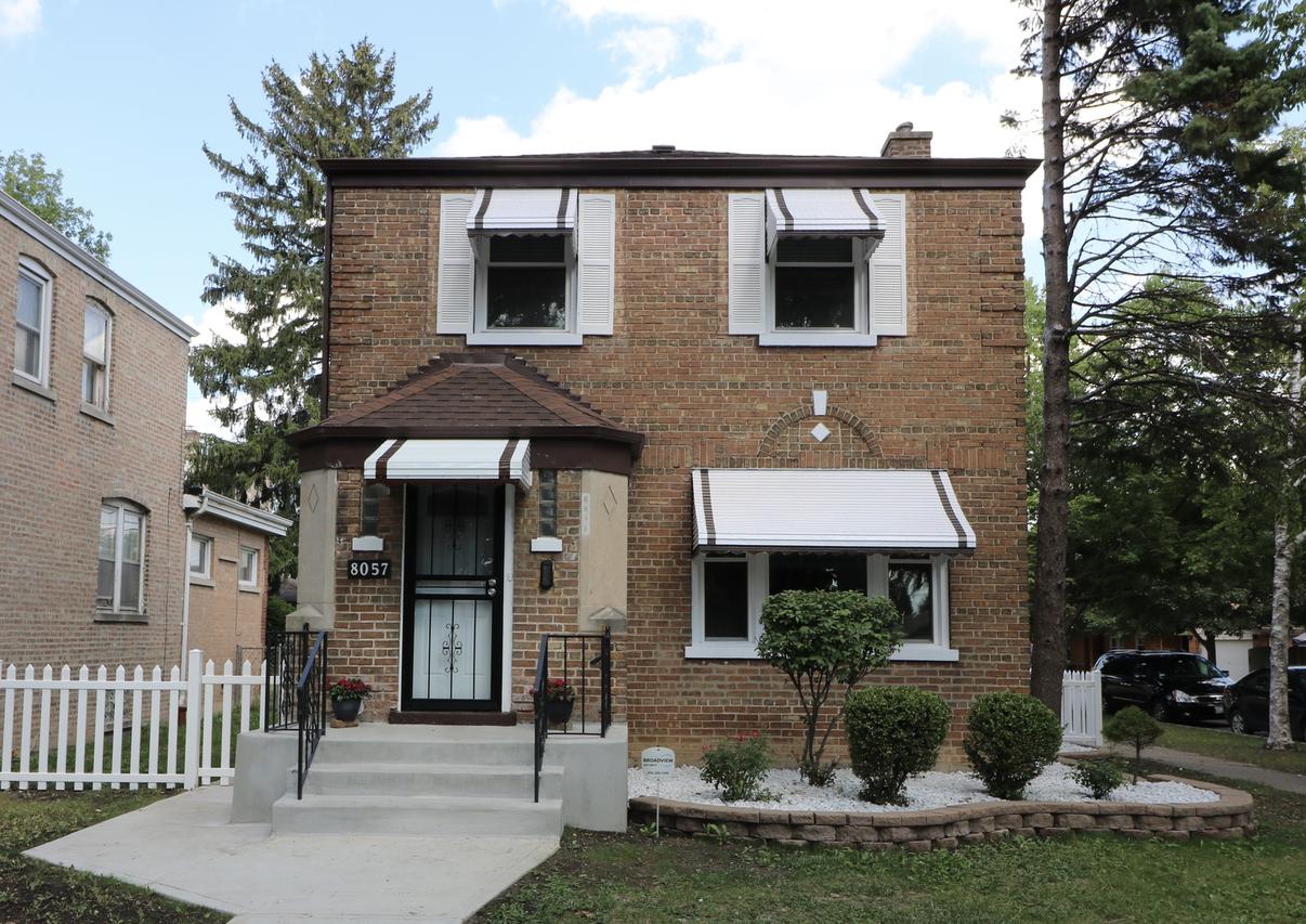 8057 S Campbell Ave., Chicago, IL 60652