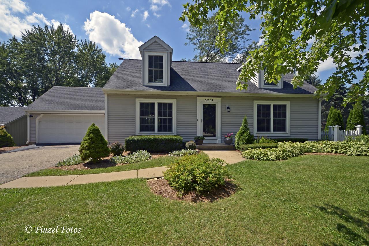 5813 Marietta Dr., Crystal Lake, IL 60014