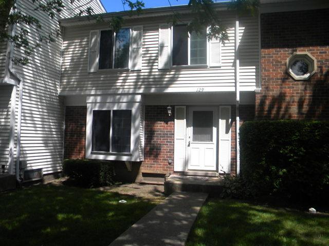 129 Somerset Ln., Bolingbrook, IL 60440