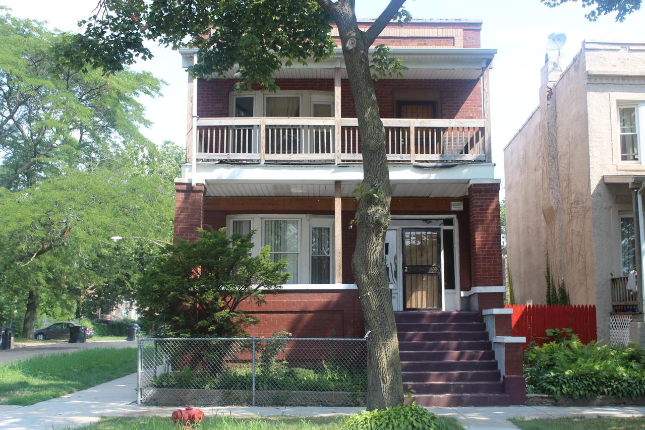 2704 E 77th St., Chicago, IL 60649