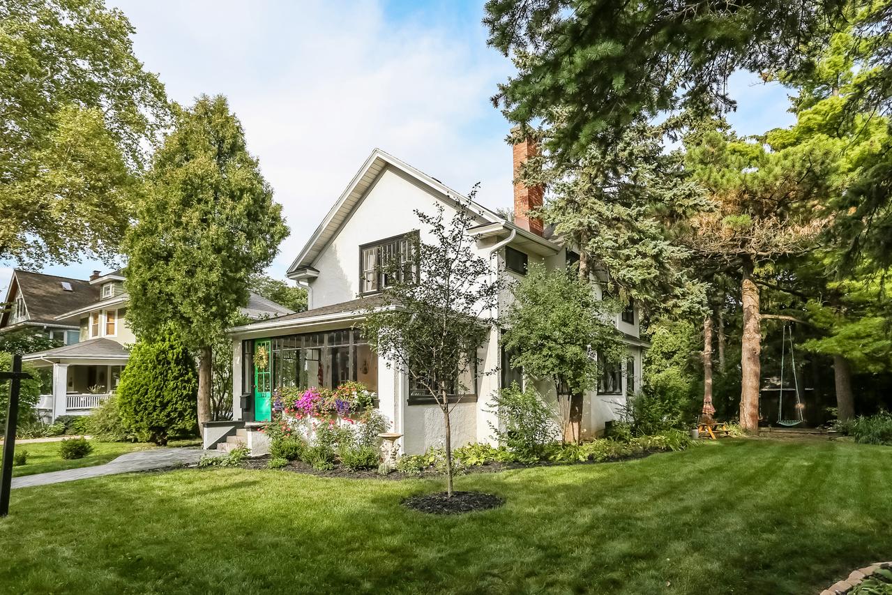 121 S Brainard Ave., La Grange, IL 60525