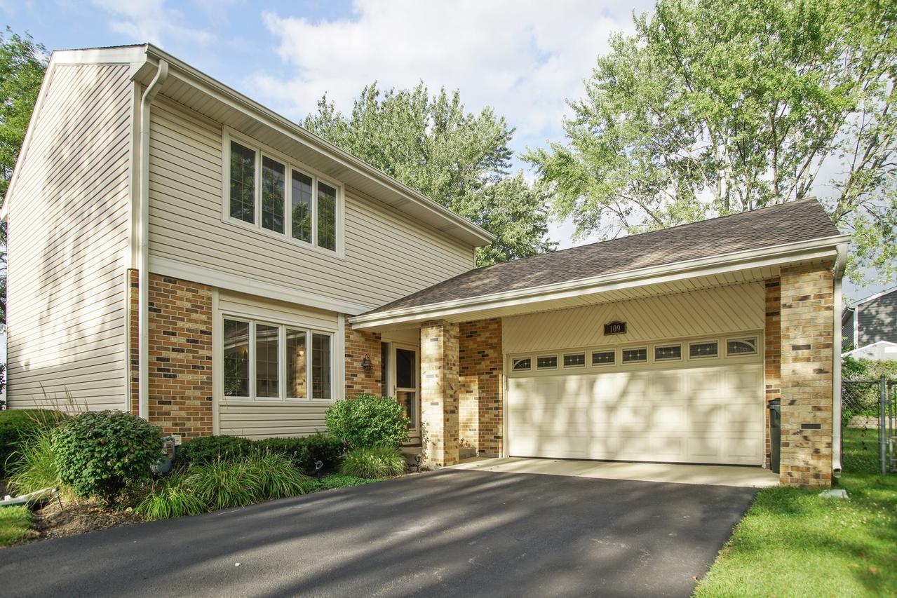 109 Croftwood Ct., Rolling Meadows, IL 60008