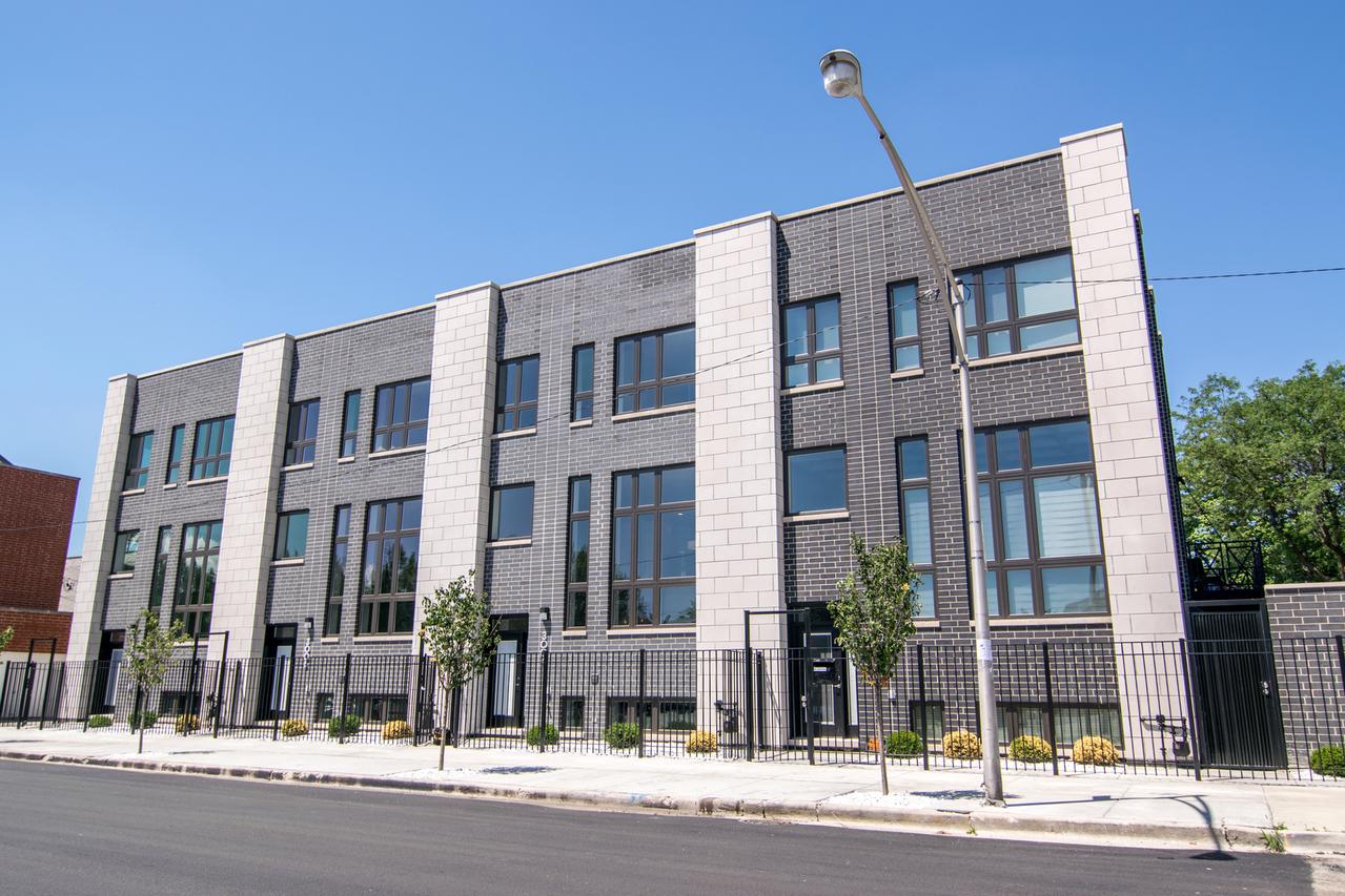 3008 S Shields Ave., Chicago, IL 60616