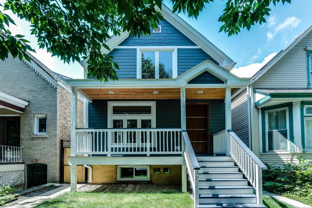 2912 N Richmond St., Chicago, IL 60618