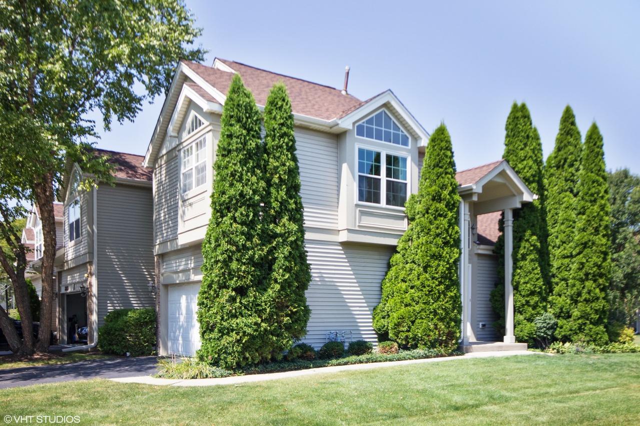 2840 Alandale Cir., Naperville, IL 60564