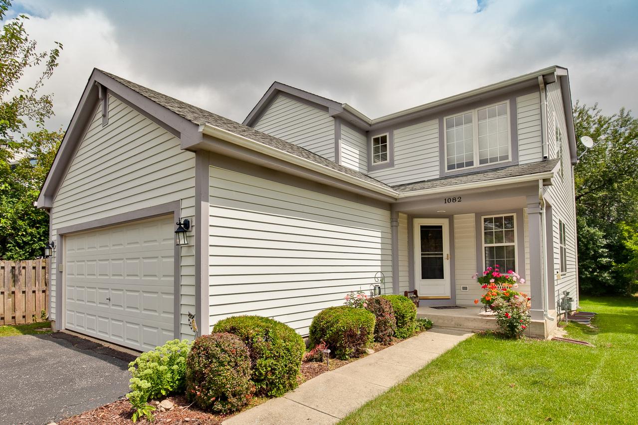 1082 Blackburn Dr., Grayslake, IL 60030