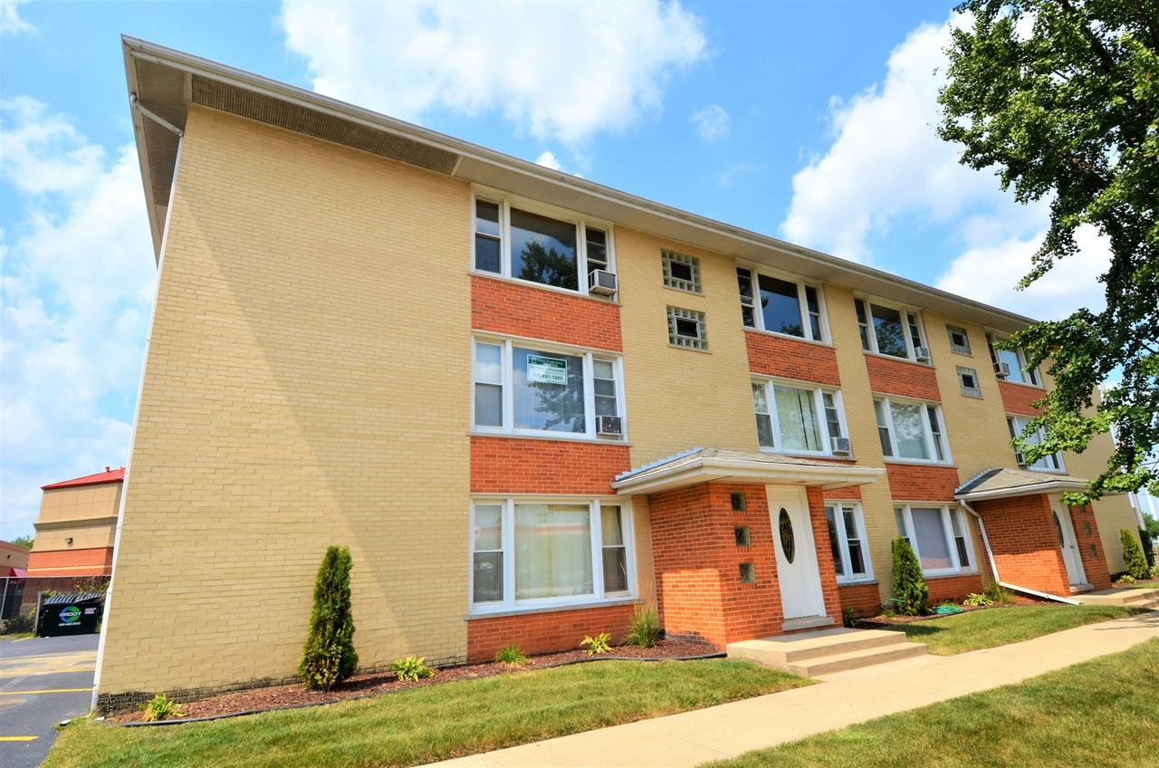 8751 W 79th St. #12, Justice, IL 60458