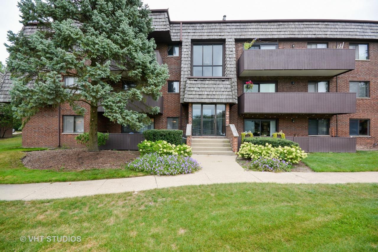 516 Timber Ridge Dr. #107, Carol Stream, IL 60188