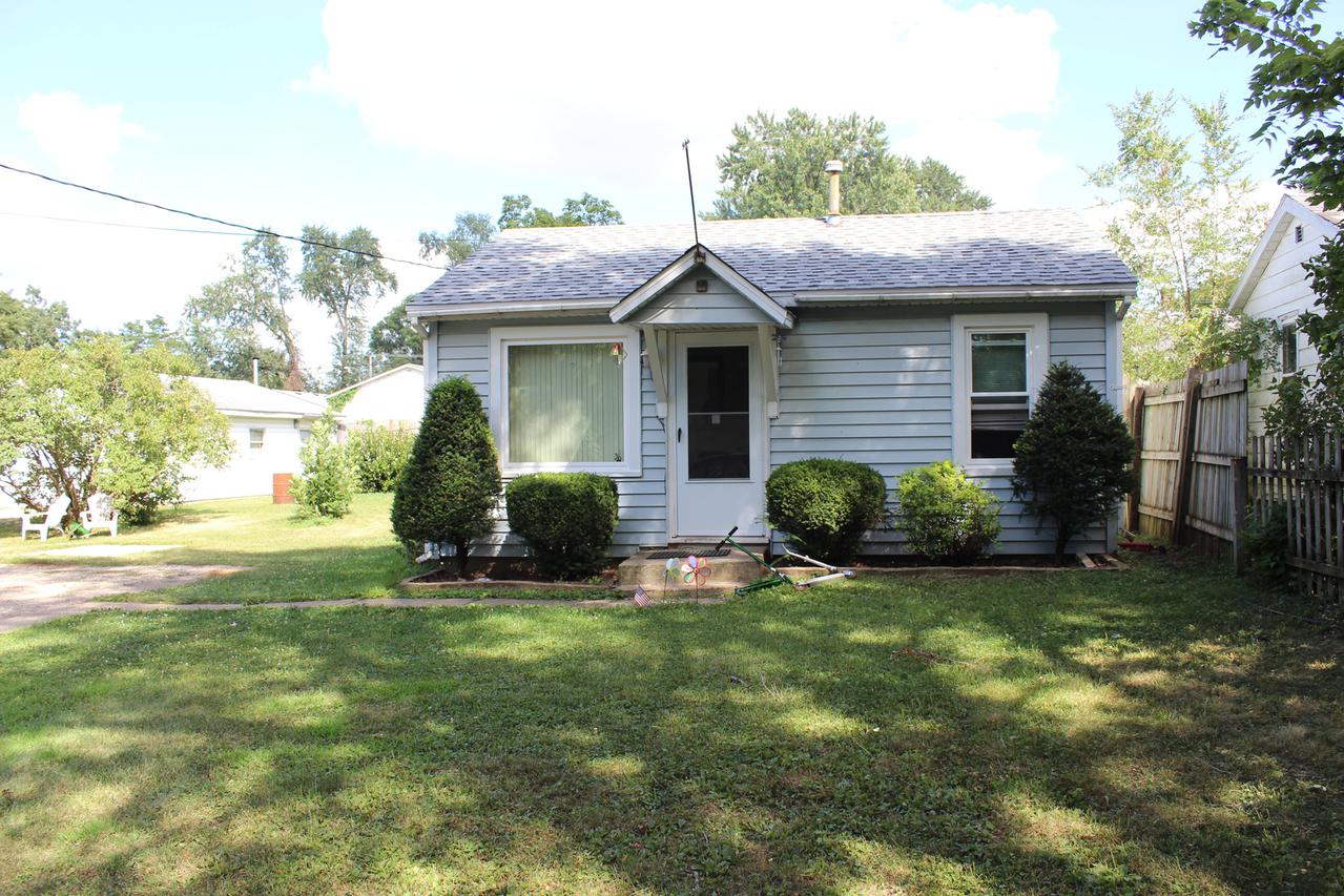 2930 Sewell St., Rockford, IL 61109