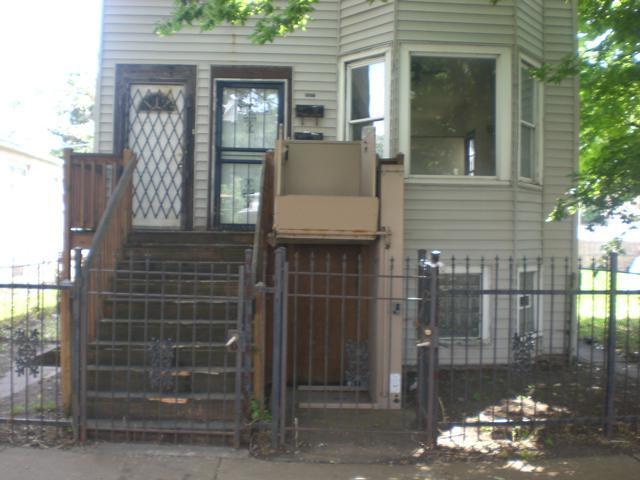 9321 S Jeffery Ave., Chicago, IL 60617