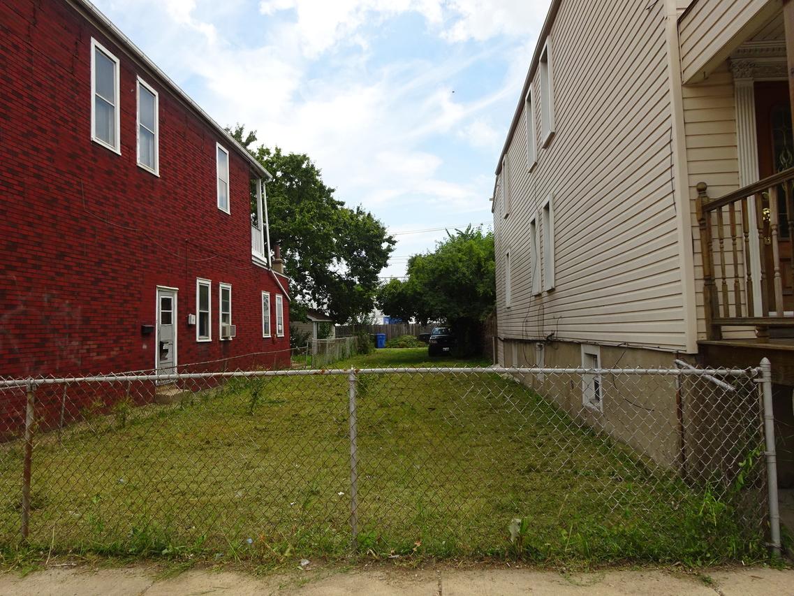 3411 S Ashland Ave., Chicago, IL 60608