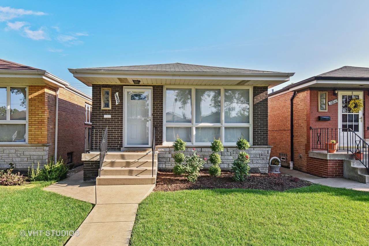 5806 W 59th St., Chicago, IL 60638