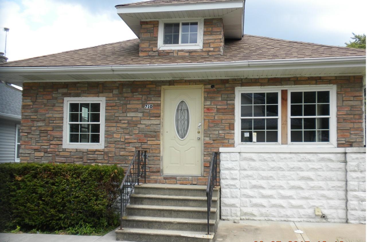 710 Vine St., Joliet, IL 60435