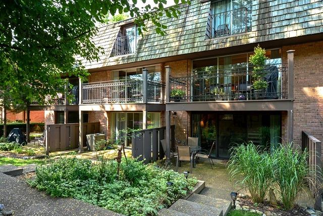 442 Lageschulte St., Barrington, IL 60010