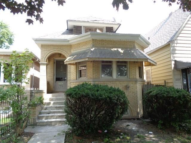 2237 N Long Ave., Chicago, IL 60639