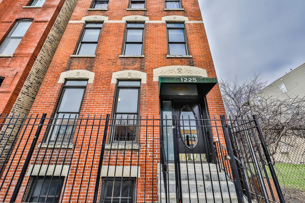 1225 W Erie St., Chicago, IL 60622