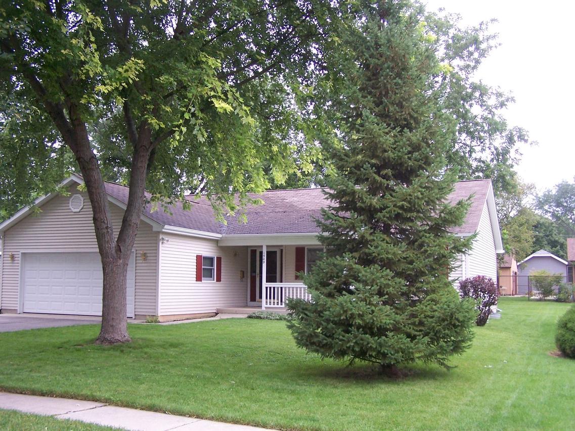 1509 Park St., Mchenry, IL 60050