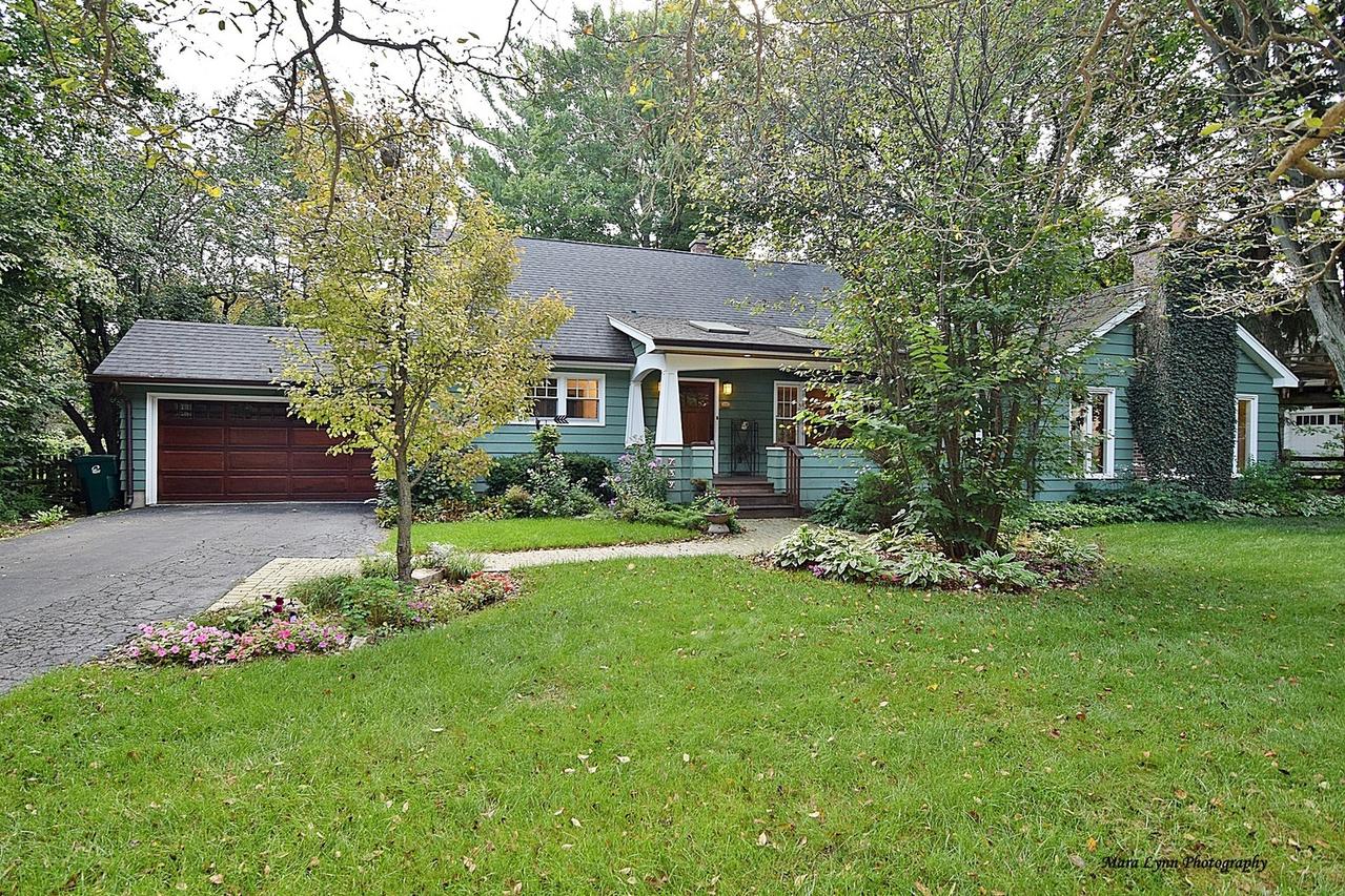 739 Dow Ave., Geneva, IL 60134