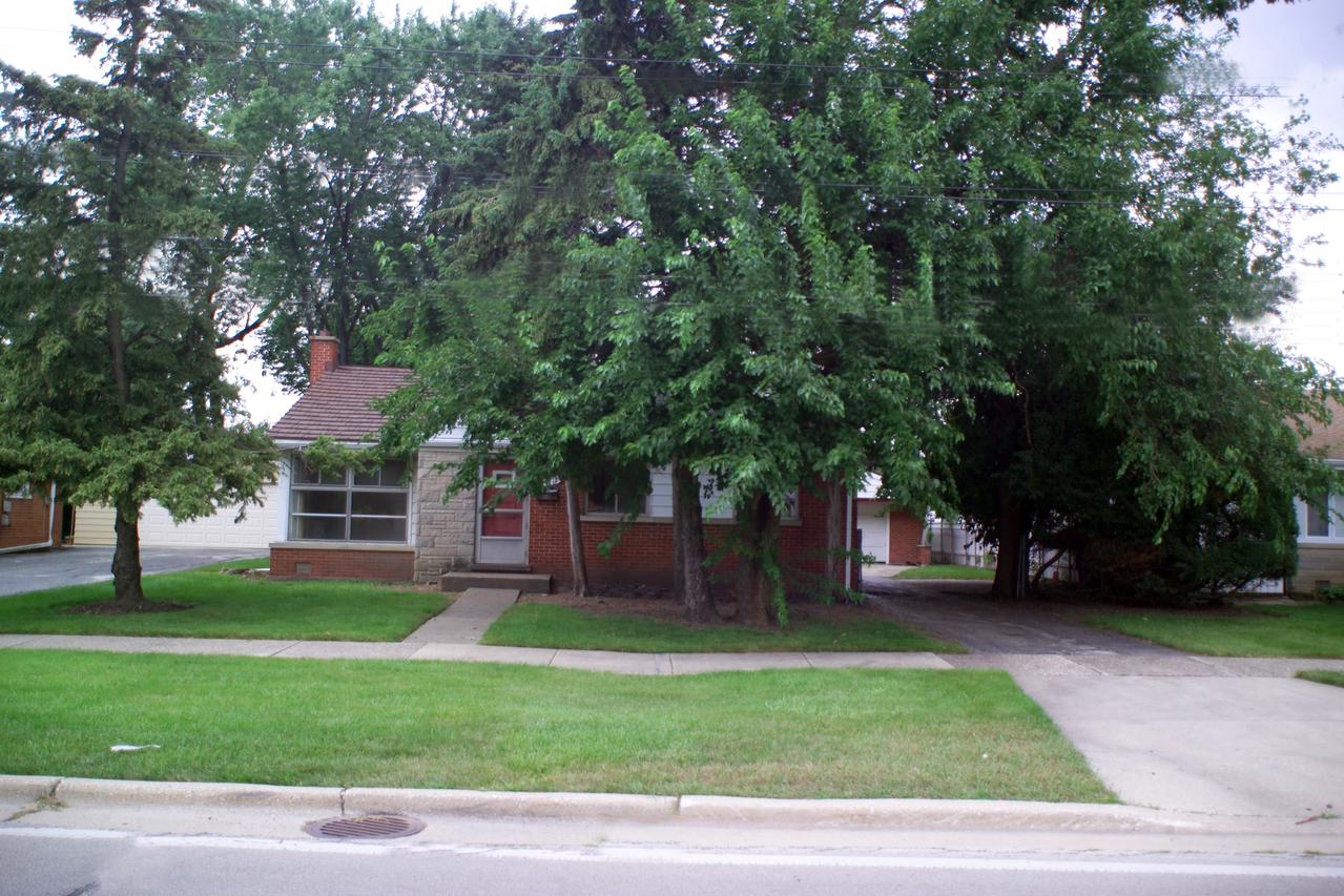 8912 Harlem Ave., Morton Grove, IL 60053