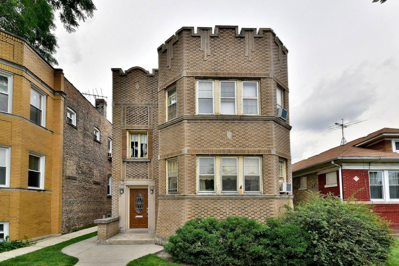 6512 N Fairfield Ave., Chicago, IL 60645