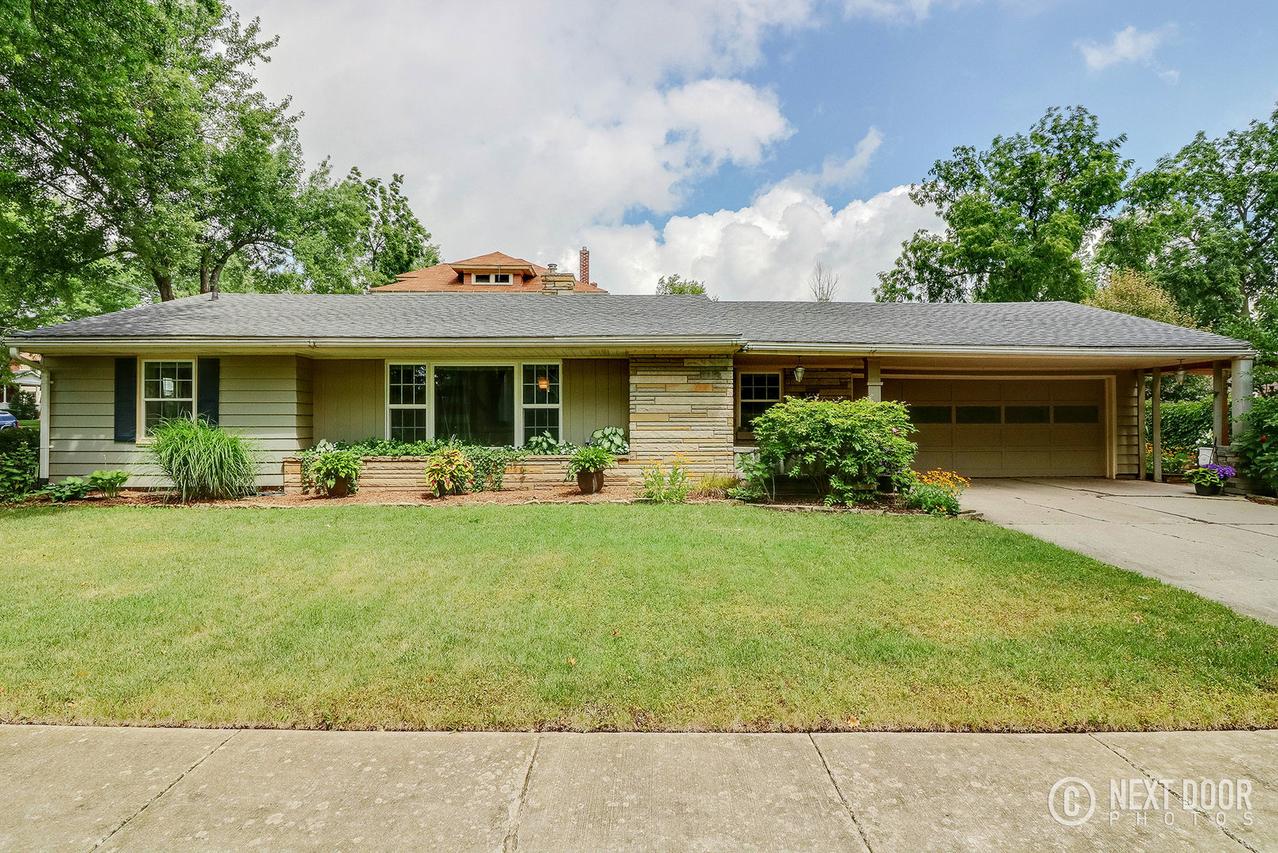 565 Hardin Ave., Aurora, IL 60506