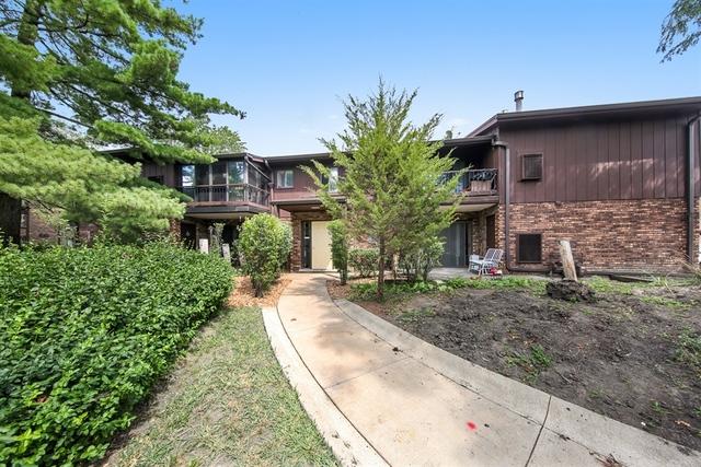 67 W 64th St. #101, Westmont, IL 60559