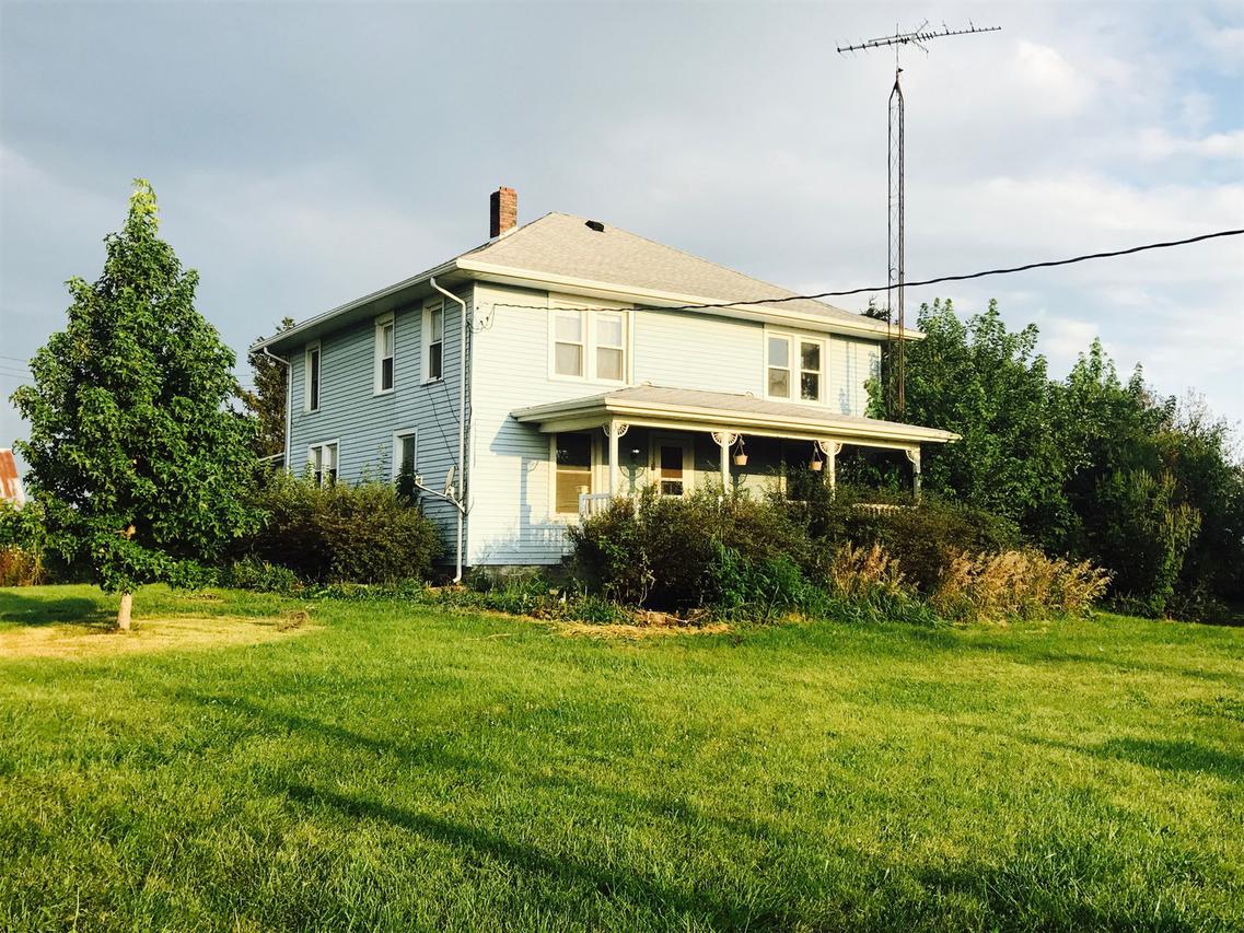 30795 N 1700 East Rd., Blackstone, IL 61313