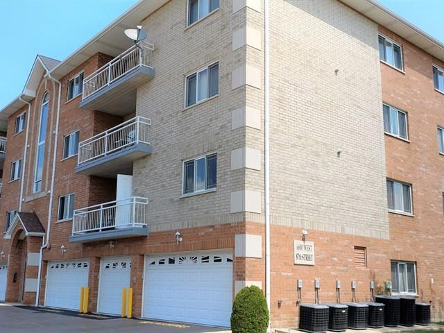 6600 W 87th St. #2NW, Burbank, IL 60459