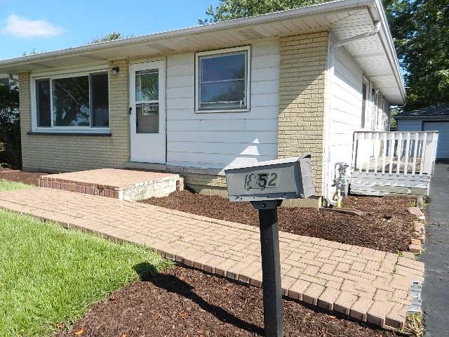 852 W Hawley St., Mundelein, IL 60060