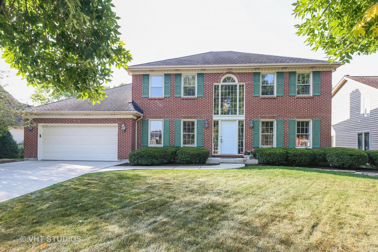 448 Prairie Knoll Dr., Naperville, IL 60565