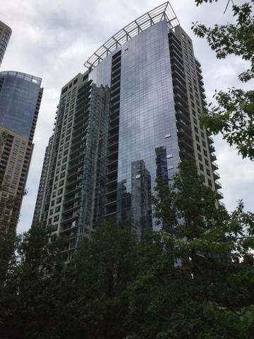 201 N Westshore Dr. #1006, Chicago, IL 60601