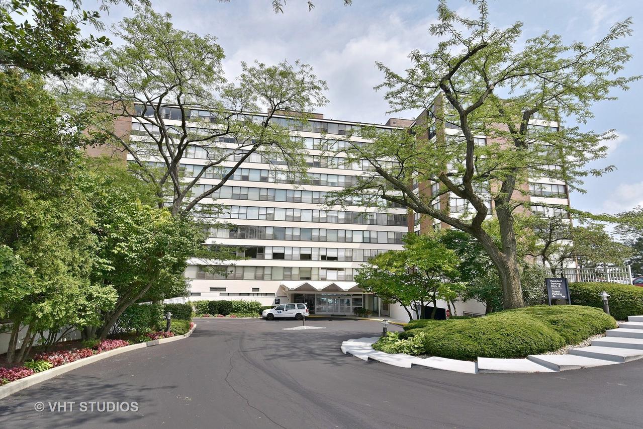 1616 Sheridan Rd. #6F, Wilmette, IL 60091