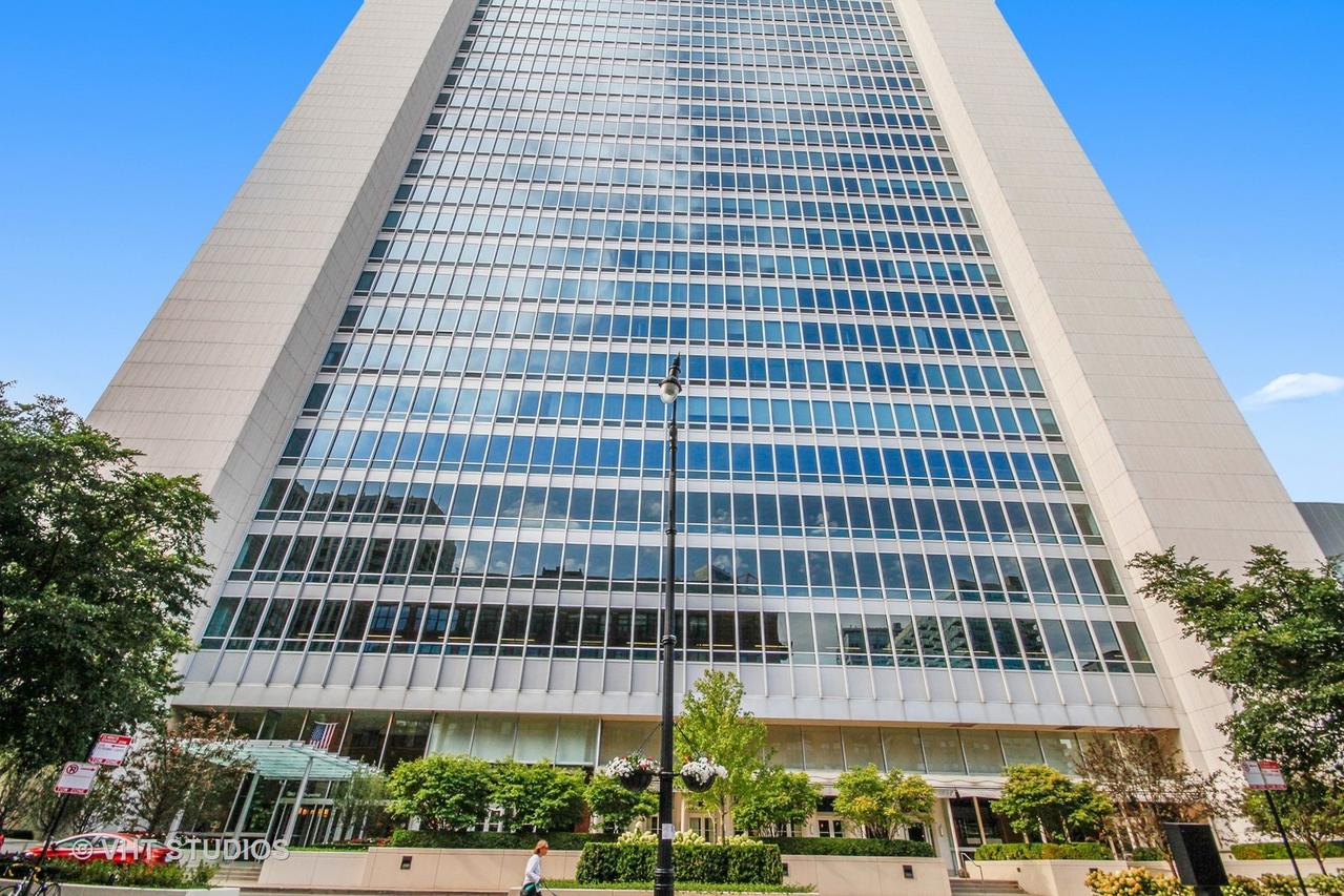 500 W Superior St. #1307, Chicago, IL 60654
