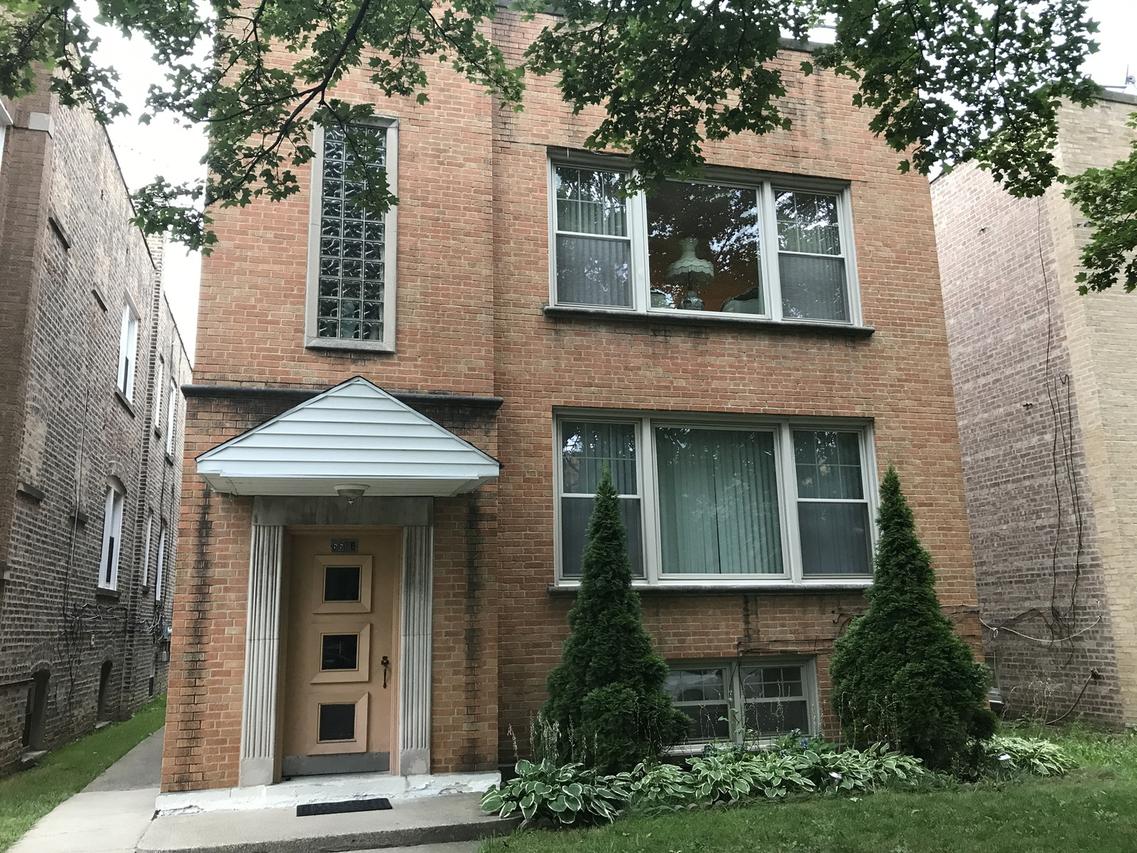6618 N Campbell Ave., Chicago, IL 60645