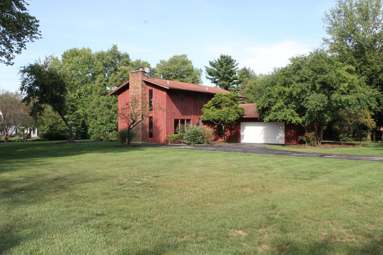 1101 Dunstan Rd., Geneva, IL 60134