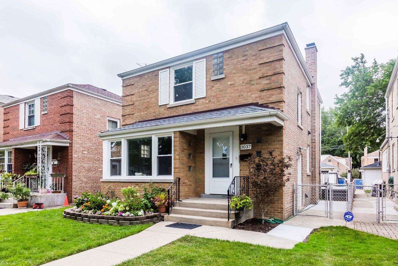 3037 W Jarvis Ave., Chicago, IL 60645